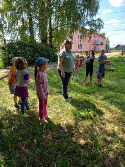 15 июня День туриста.